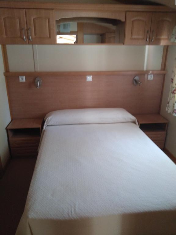 Camping Fuentes Blancas Burgo Eksteriør billede